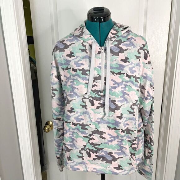 Fabletics Hallie Camo 1/2 Zip Boxy Relaxed Oversized Hoodie Pocket Sweatshirt - Picture 4 of 10